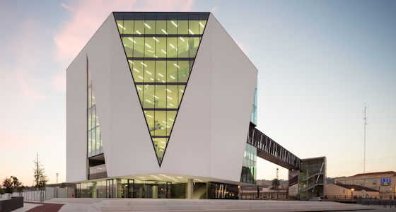 Fachada da Fábrica das Palavras